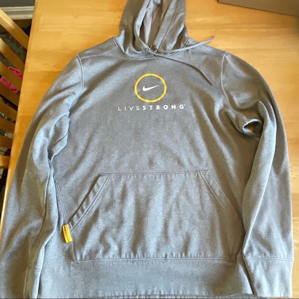Nike Women’s Livestrong Hoodie size XL